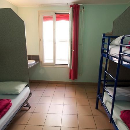 Auberge Internationale Des Jeunes Париж Екстериор снимка