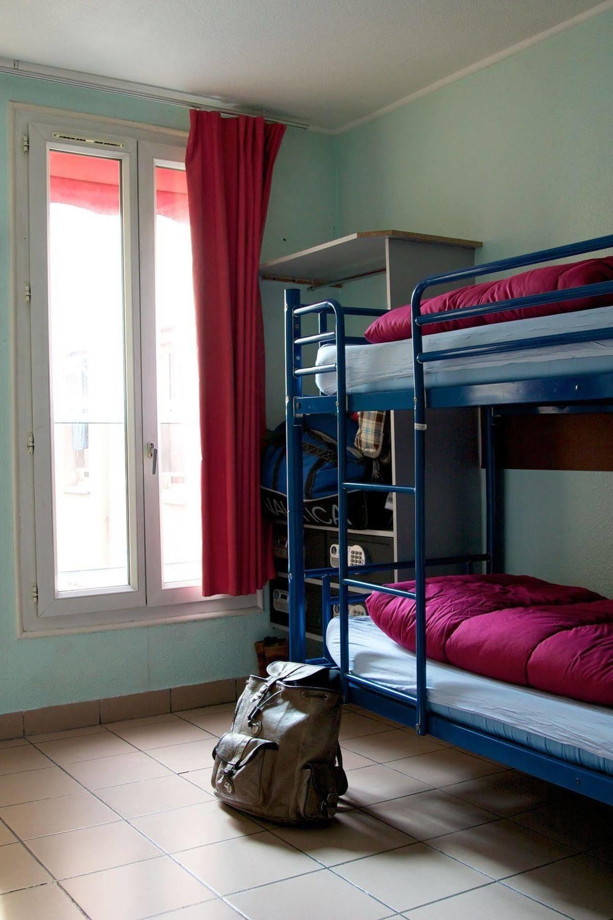 Auberge Internationale Des Jeunes Париж Екстериор снимка