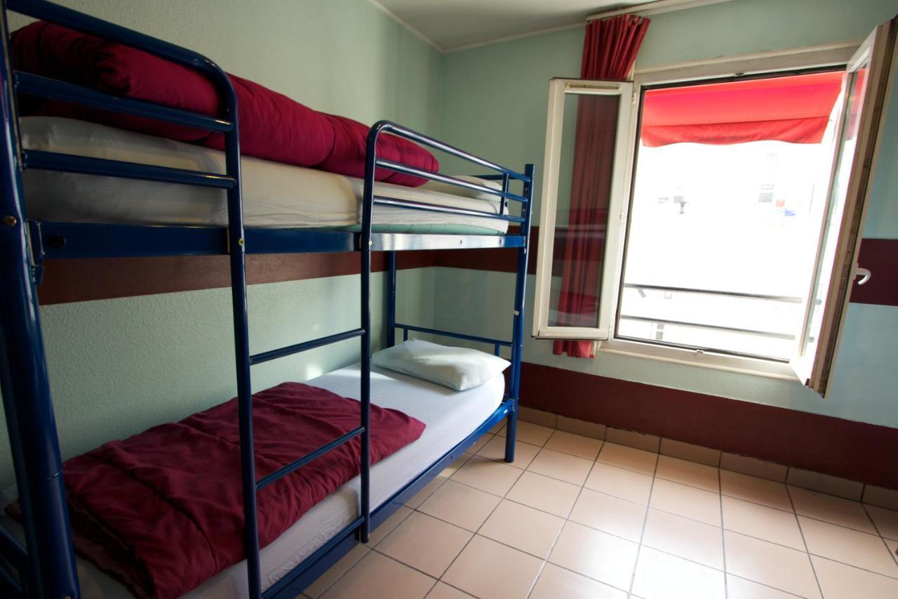Auberge Internationale Des Jeunes Париж Екстериор снимка