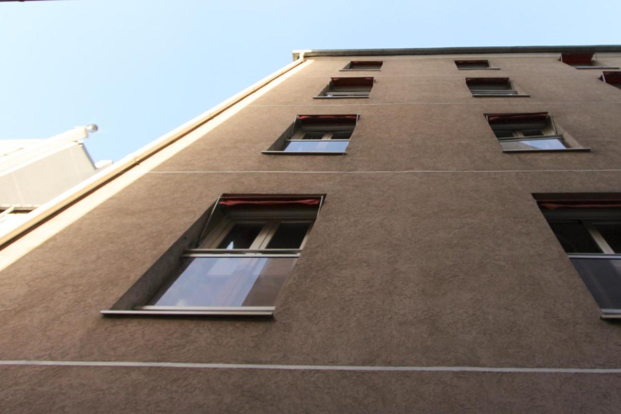 Auberge Internationale Des Jeunes Париж Екстериор снимка