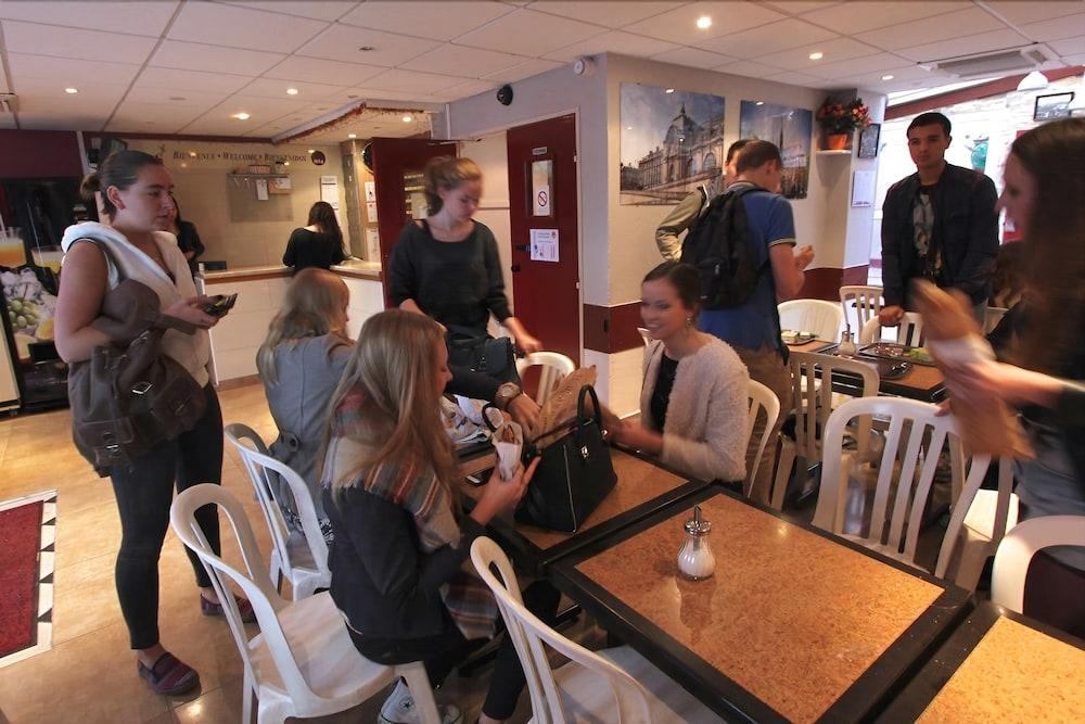 Auberge Internationale Des Jeunes Париж Екстериор снимка